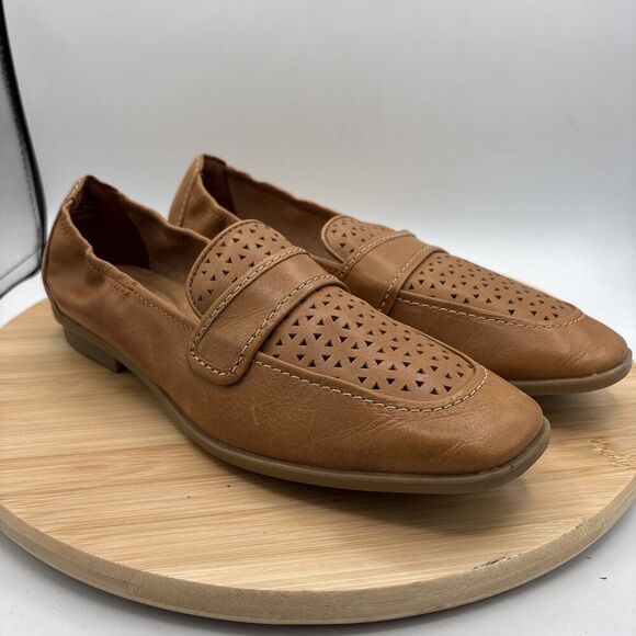 Clarks Shoes - Clarks Lyrical Way Womens Cognac Leather Perforated Loafer Flat Shoe 8.5